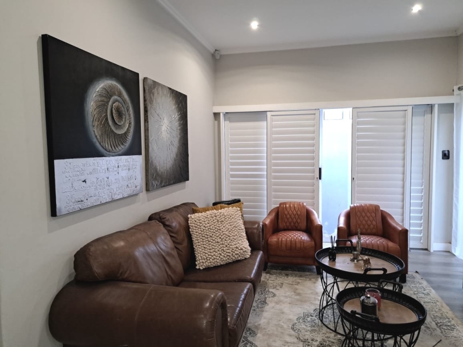 2 Bedroom Property for Sale in Berea Eastern Cape